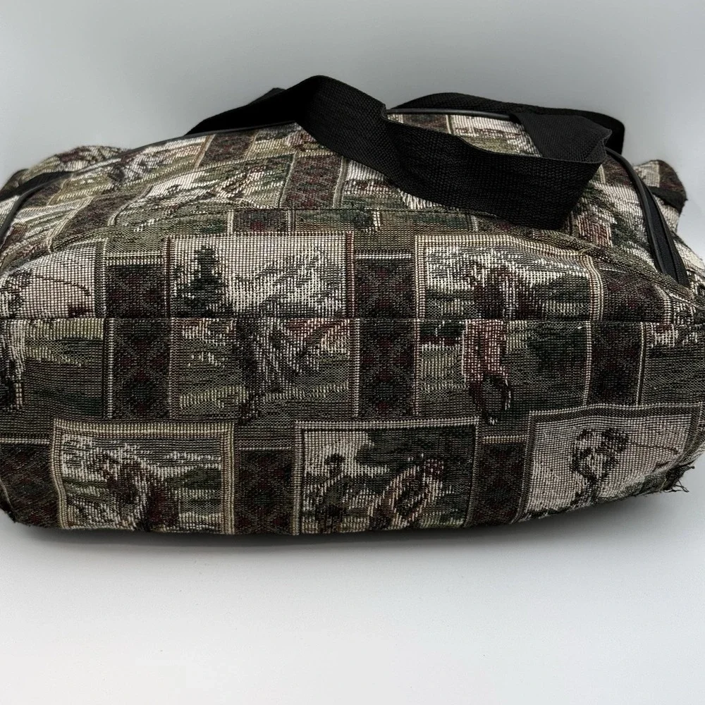 American‎ Uni Golf Scene Tapestry Tote Bag Front Zip Pocket Carryall